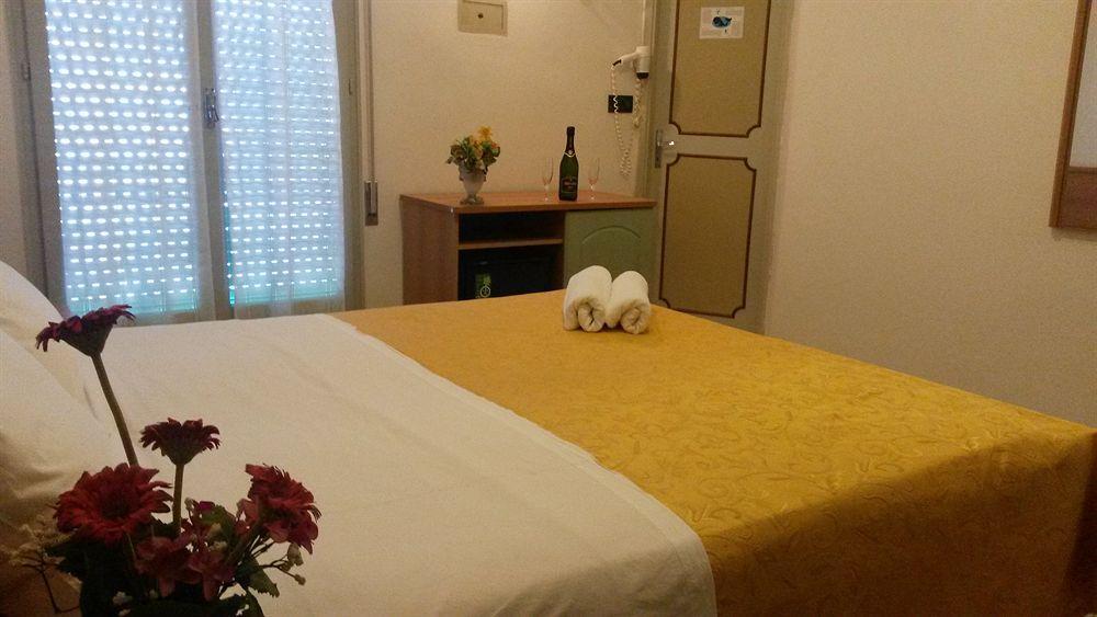 Hotel Orchidea 체제나티코 외부 사진